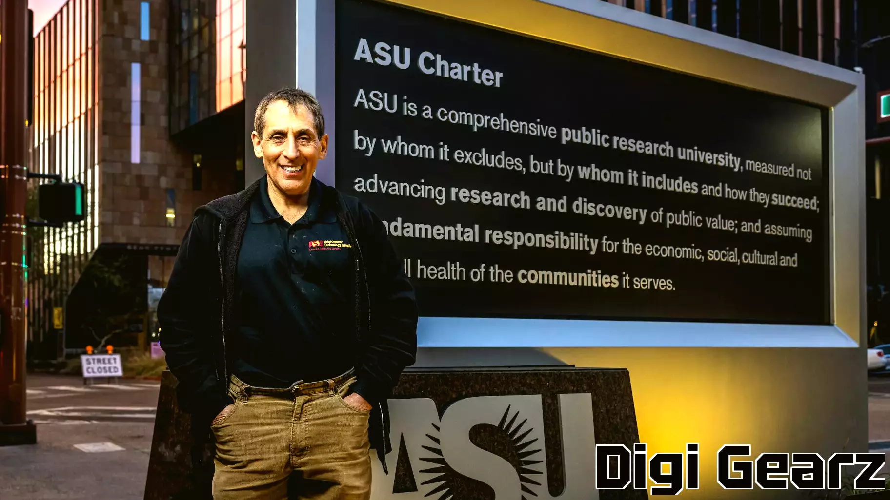 Professor’s expertise in technology transfer leads to top faculty honor